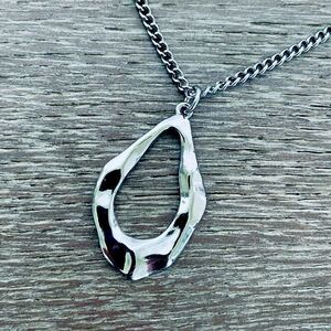 Silver Wavy Open Teardrop Pendant Chain Necklace